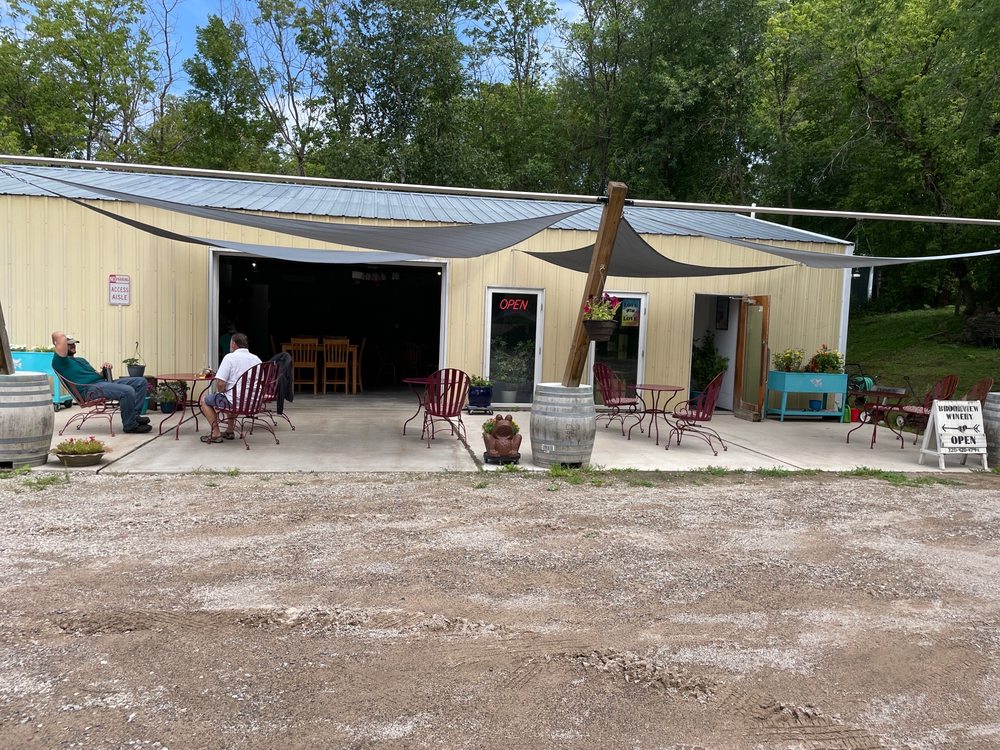 Brookview Winery & Cidery patio and storefront exterior in Milaca, MN